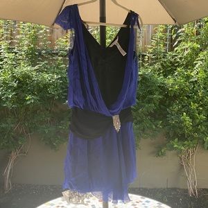 DIANE VON FURSTENBERG DRESS SIZE 4 DESIGNER SILK